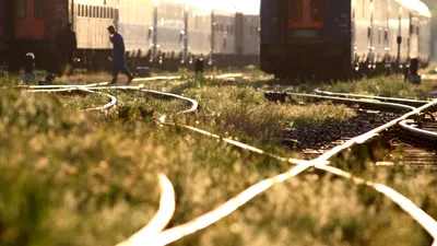 SOCIAL Trafic feroviar întrerupt pe linia București-Constanța, după ce un tren a lovit mortal o femeie