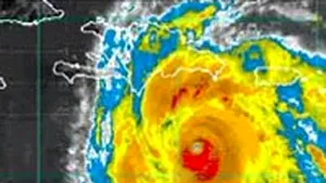 Stare de alertă în Caraibe. Uraganul Dean se îndreaptă spre Jamaica şi Insulele Cayman