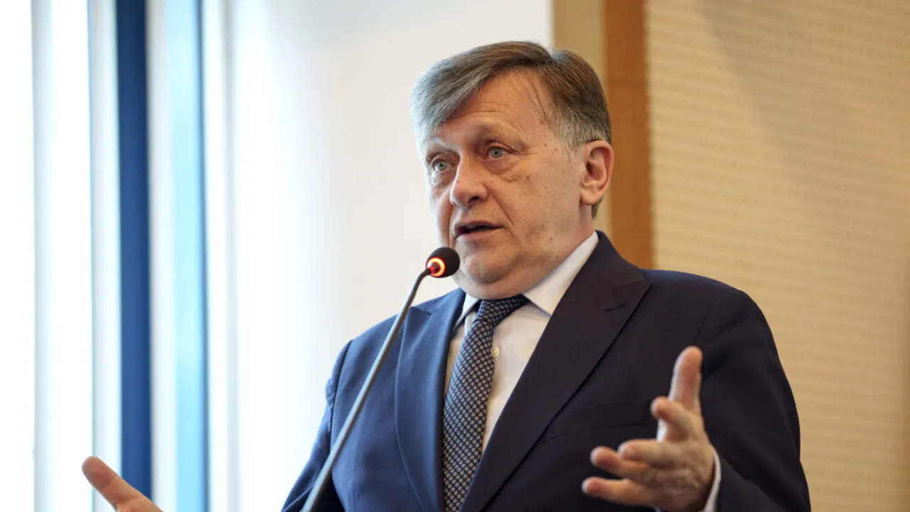 CNSAS: Crin Antonescu nu a fost lucrător sau colaborator al fostei Securități. Numele lui apare într-un dosar din 1988