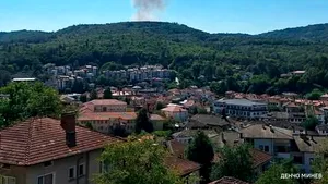 Explozie puternică la o fabrică de armament din Bulgaria. Localnicii din zonă, evacuați de urgență