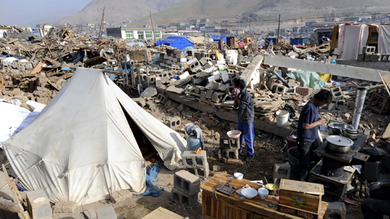 Doliu naţional în China, în memoria victimelor cutremurului din provincia Qinghai - VIDEO