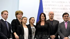 Sportivii medaliaţi la Campionatele Europene de gimnastică, premiaţi cu 441.000 de lei de Ministerul Sportului - FOTO