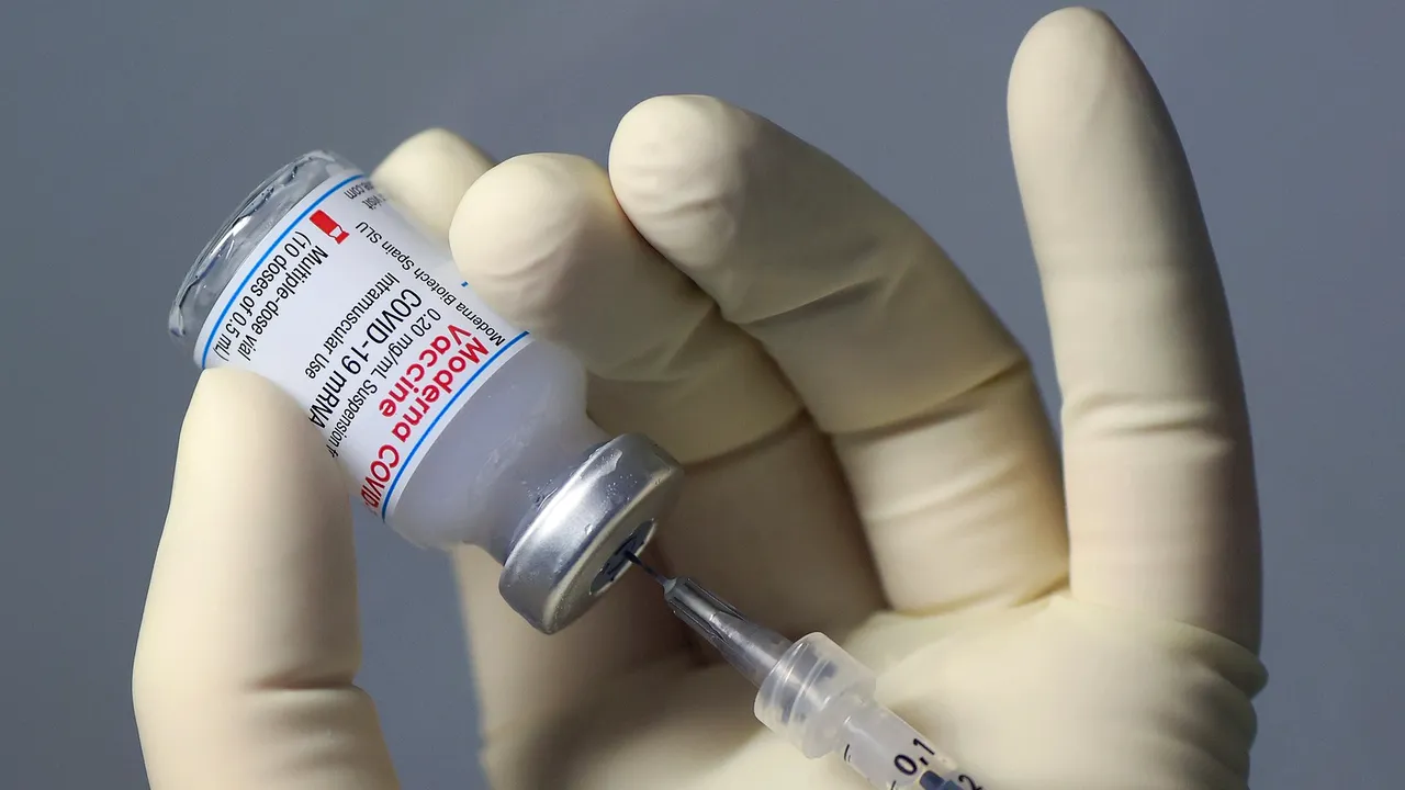 Avertisment de la oamenii de ştiinţă: Strategia de vaccinare anti-Covid ar trebui regândită după apariţia unor variante mai rezistente, precum cea din Afirca de Sud