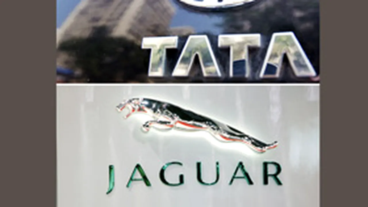 Tata Motors va prelua mărcile de lux Jaguar şi Land Rover, de la Ford