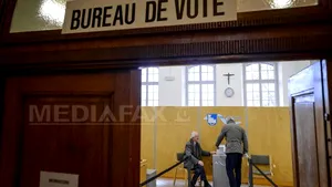 Elveţienii resping prin referendum trei iniţiative, inclusiv una vizând limitarea imigraţiei