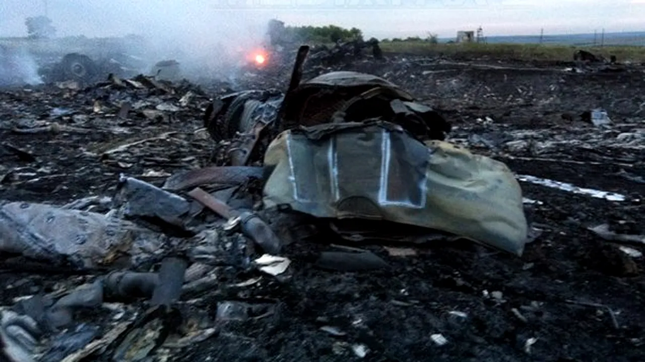 Comunitatea internaţională, consternată după prăbuşirea MH17 în Ucraina, cere o anchetă 