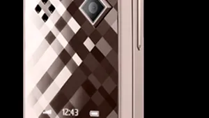 Sony Ericsson a prezentat un telefon al cărui sunet de apel poate fi oprit prin mişcarea mâinii