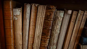 O carte găsită într-un șemineu, returnată unei biblioteci din Australia, cu 150 de ani întârziere