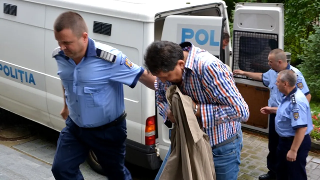 Fostul şef al Poliţiei de Frontieră Siret Nelu Fediuc, REŢINUT pentru luare de mită