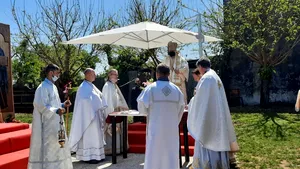 De Paştele Blajinilor, Mitropolitul Italiei a slujit la Udine: ”Tinerii erau norocoşi să se căsătorească în România”