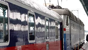 Un conductor de tren rus a înapoiat 290.000 de dolari uitaţi în compartiment