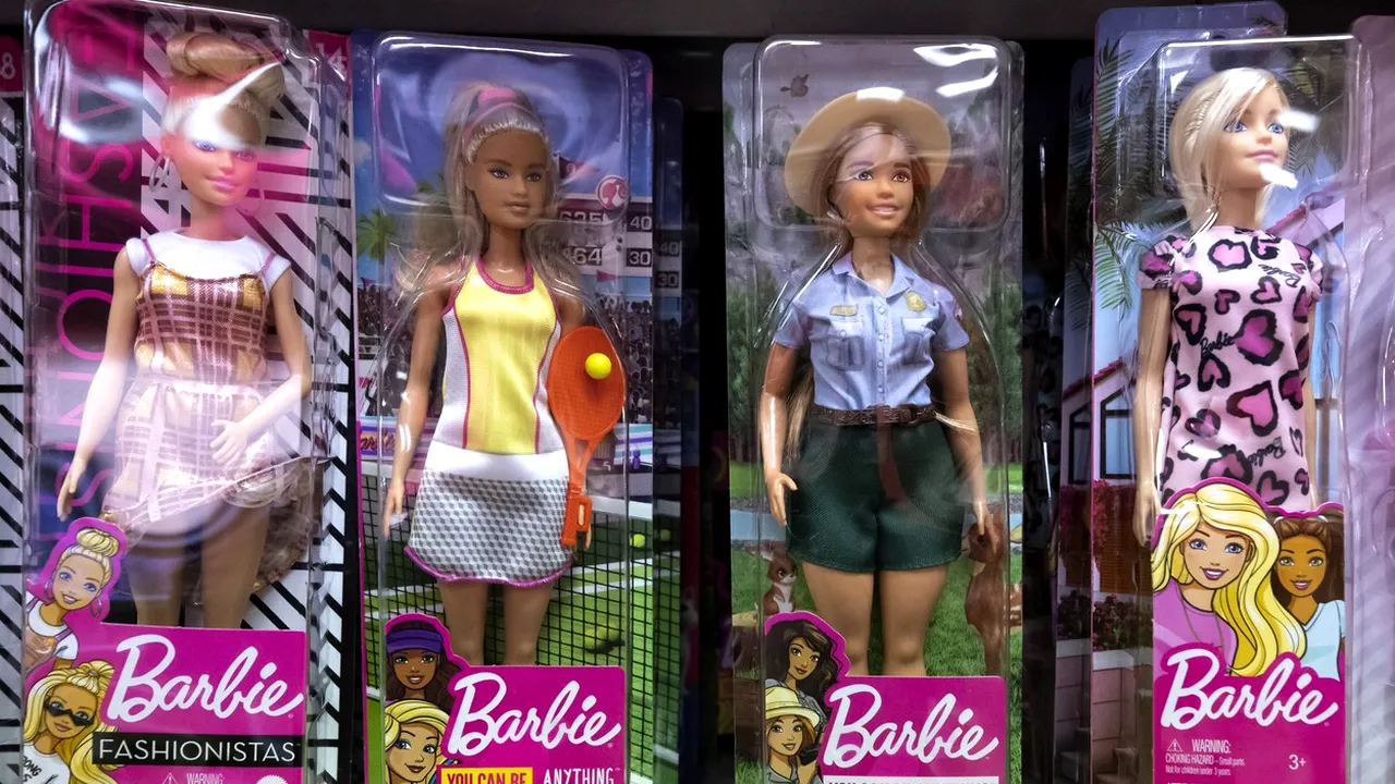 Femeia care a creat-o pe Barbie, cea mai cunoscută păpuşă din lume 