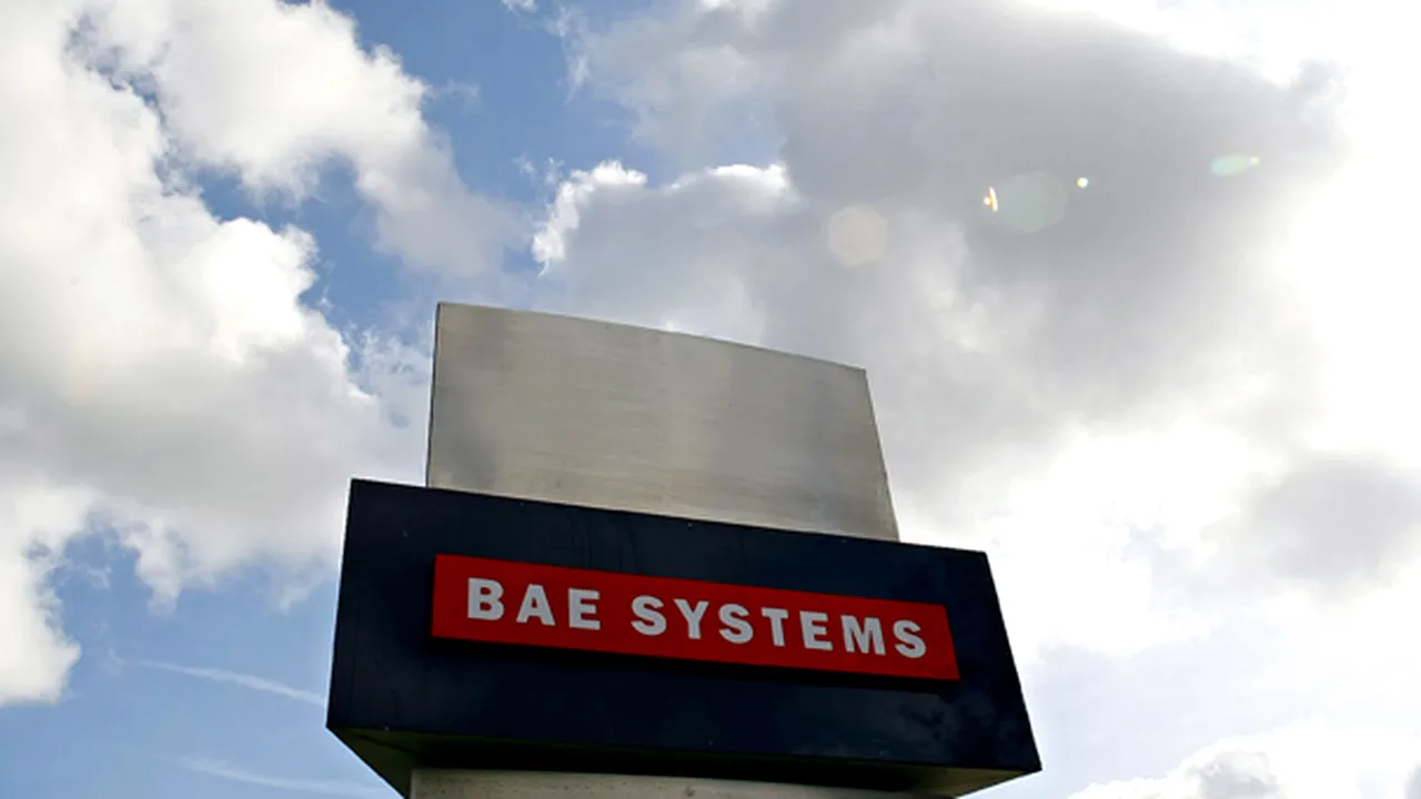 Cinci persoane riscă să fie inculpate pentru mită dată de BAE Systems în România şi alte ţări -presă