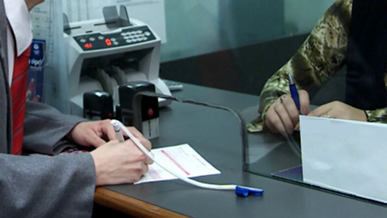Creditarea îşi va reveni în acest an, dar sistemul va rămâne sub presiune