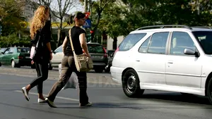 Aproape 20.000 de pietoni, amendaţi de Poliţia Rutieră în 14 zile