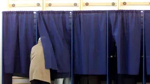 BEC: În Bucureşti, prezenţa la vot pentru Preşedinţie la ora 10.00 a fost de 5,16 %