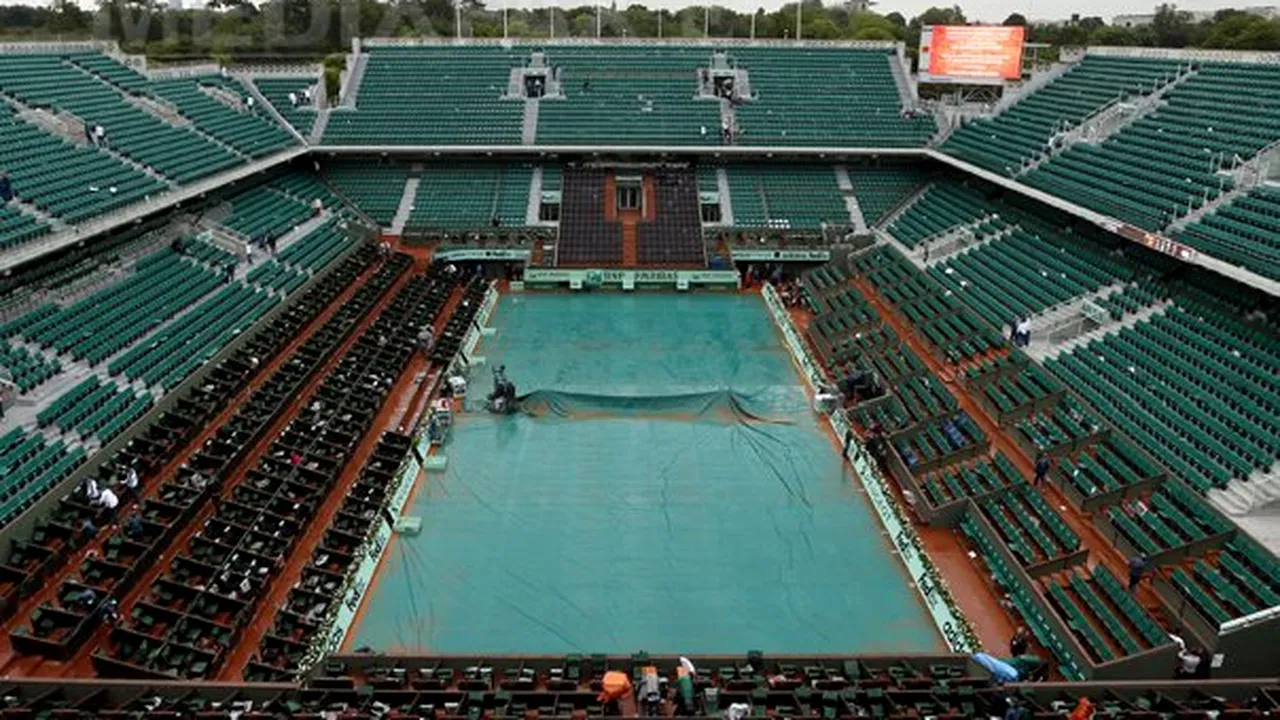 Finala de la Roland Garros, dintre Djokovici şi Nadal, întreruptă din cauza ploii, se va relua luni