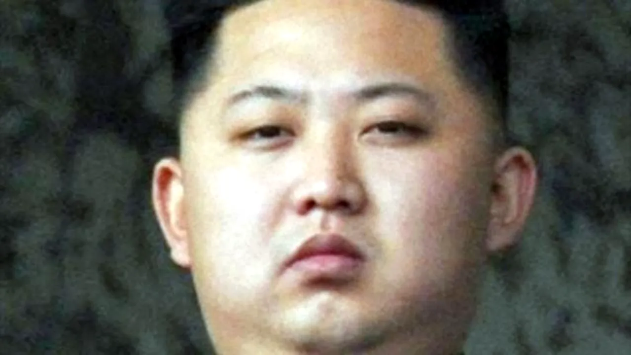 Ce detaliu din comportamentul lui Kim Jong-Un a creat confuzie la summitul din Vietnam. Explicaţia secretarului de stat Mike Pompeo