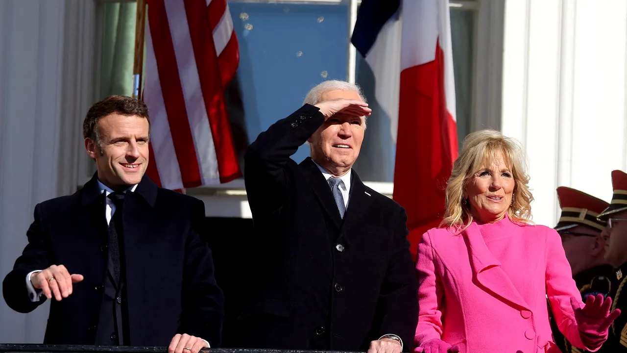 Războiul din Ucraina, ziua 282. Biden este gata să vorbească cu Putin, dar cu o condiţie / Liderul de la Kremlin i s-a plâns lui Scholz, dar se laudă că sistemele nucleare ale Rusiei „nu au egal” în lume / Bombele explodează fără încetare în Ucraina / Kievul a primit de la Spania sistemul de apărarea antiaeriană Hawk, puţin sau deloc folosit de NATO