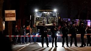 FOTO Fotbalistul rănit în atacul din Dortmund a fost operat. Poliţia încearcă, în continuare, să afle cine a pus dispozitivele explozive