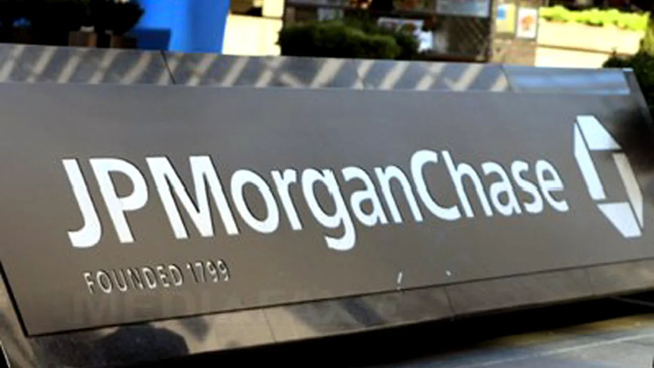 Doi foşti traderi ai JP Morgan, inculpaţi pentru fraudă în scandalul pierderilor de 6,2 miliarde dolari