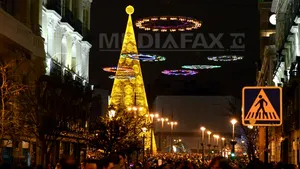 La Madrid, mii de persoane sărbătoresc Anul Nou cu o zi înainte - VIDEO