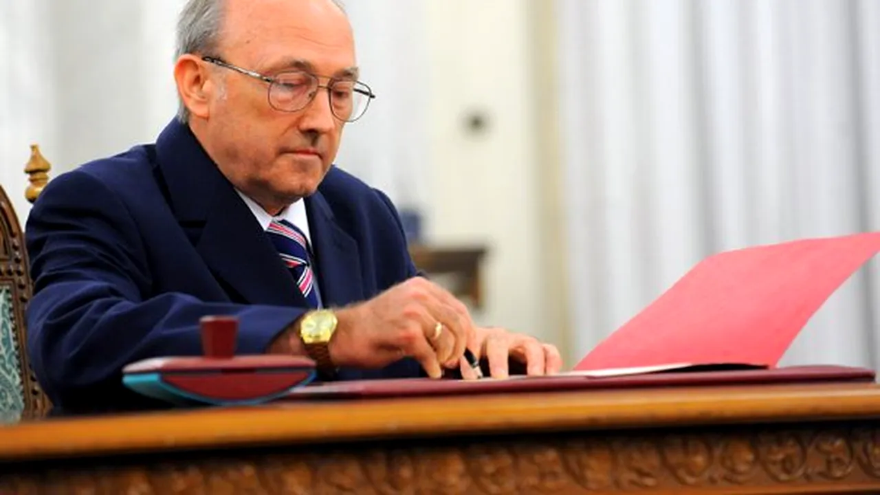 Noul ministru al Sănătăţii, Ritli Ladislau, a preluat mandatul: Coordonarea CNAS de către MS, pentru eficientizarea cheltuirii banului public