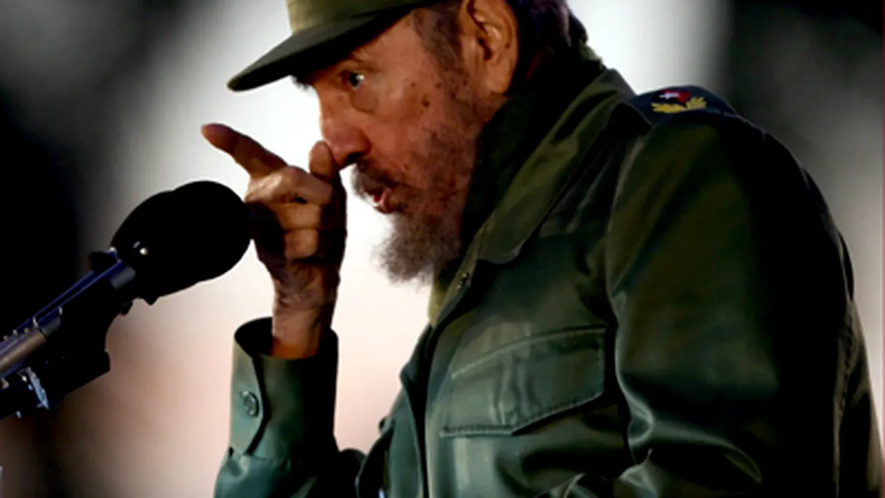 Francois Hollande: „După decesul lui Fidel Castro, SUA ar trebui să ridice embargoul impus Cubei“ 
