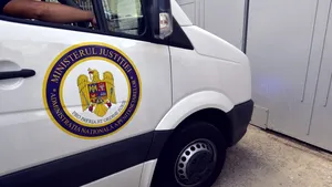 Un deținut a evadat dintr-o ambulanță a ANP Botoșani, în timp ce era transferat la Penitenciarul Spital Jilava