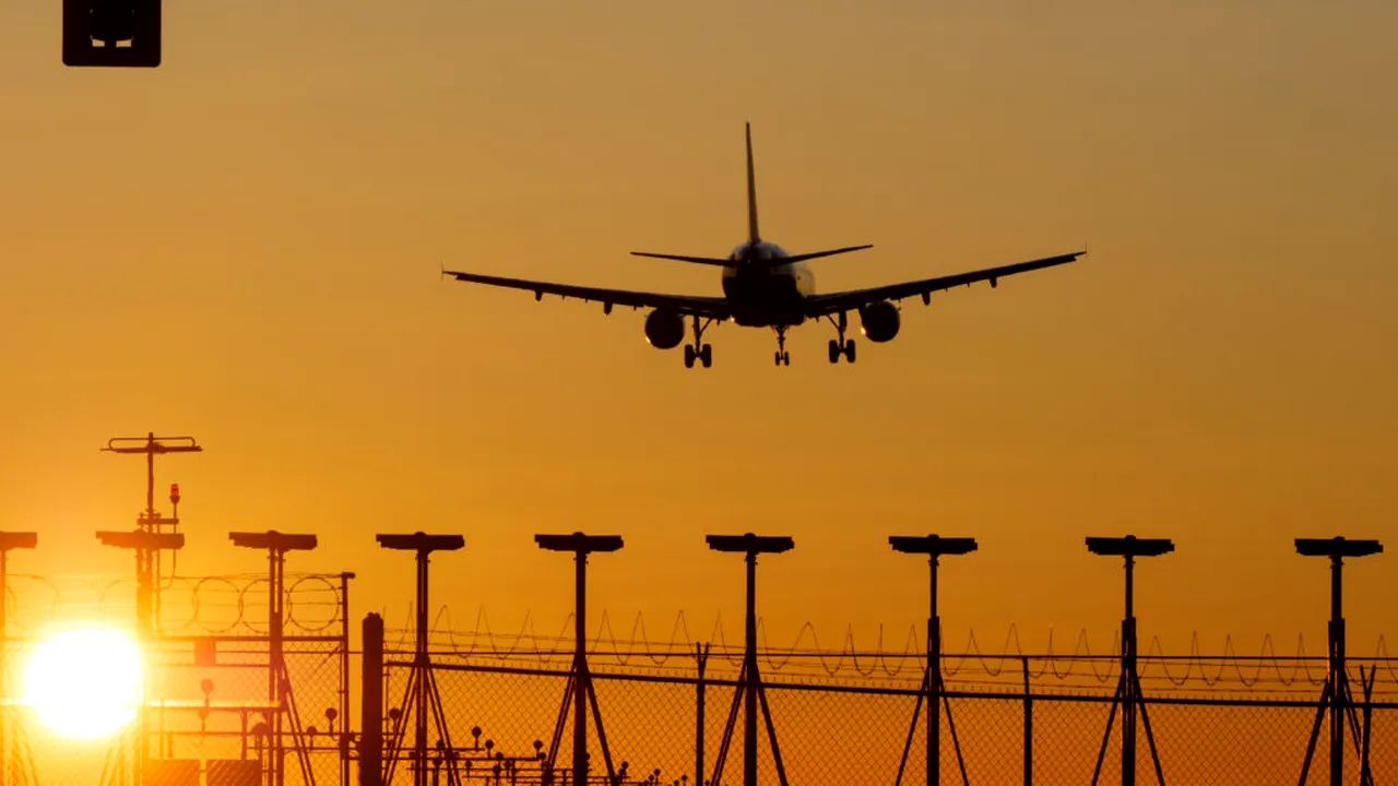 Patru aeroporturi din Italia se confruntă cu restricții de combustibil