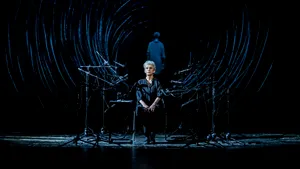 Ce voce are singurătatea / Oana Pellea joacă într-o piesă de teatru radiofonic excepțională, despre eșecul dezumanizării comuniste / Premiera - la o dată-simbol pentru România