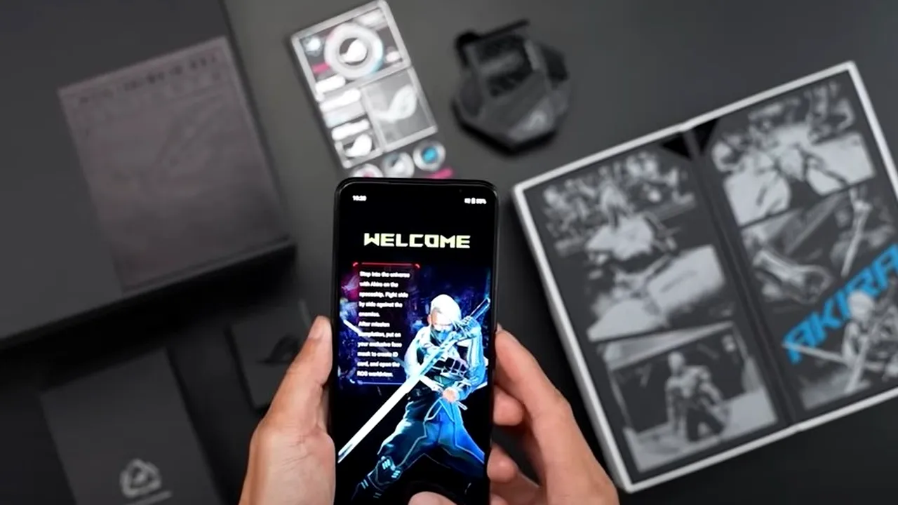 ROG Phone 5. Cum arată şi ce caracteristici are telefonul pentru gaming lansat de ASUS VIDEO