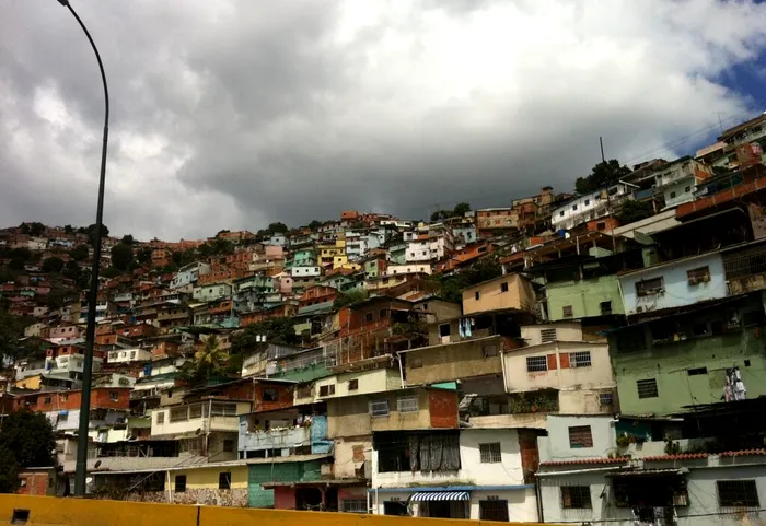 VIDEO Două cutremure puternice au lovit Venezuela / Clădiri s-au prăbușit în Caracas / Există riscuri de tsunami
