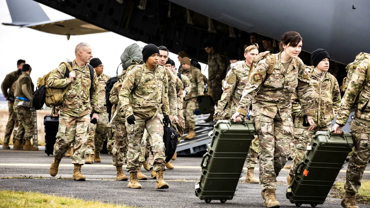 NATO ar putea trimite 300,000 de militari la graniţa cu Rusia, transmite POLITICO 