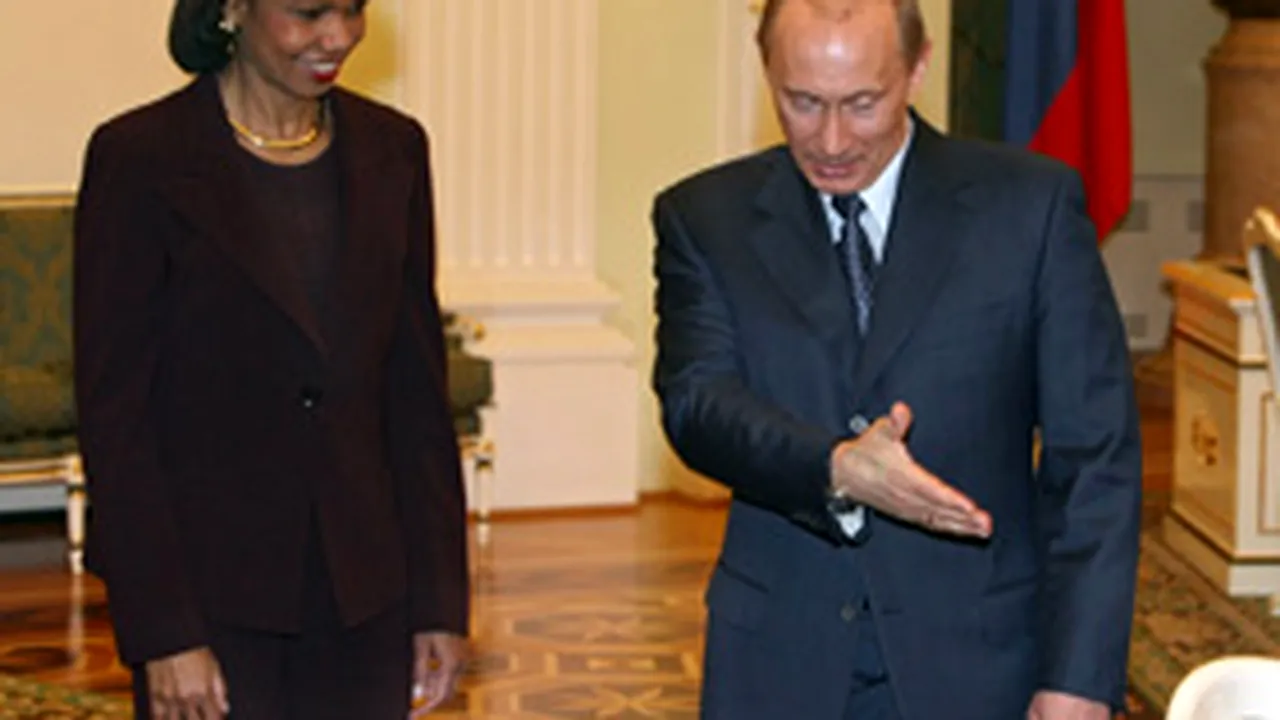 Putin pare să îşi tempereze opoziţia faţă de scutul antirachetă