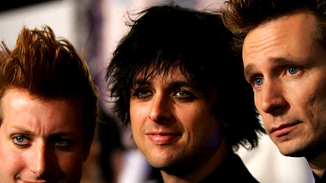 Green Day îşi promovează turneul nord-american printr-o expoziţie - VIDEO