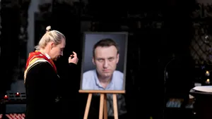 Soţia lui Navalnîi susţine că disidentul nu a murit din cauza unor boli şi cere o anchetă penală