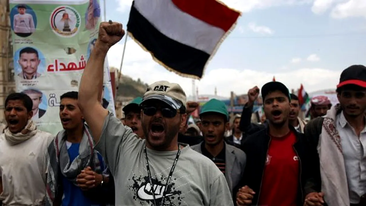 Ambasada SUA din Yemen, luată cu asalt de manifestanţi