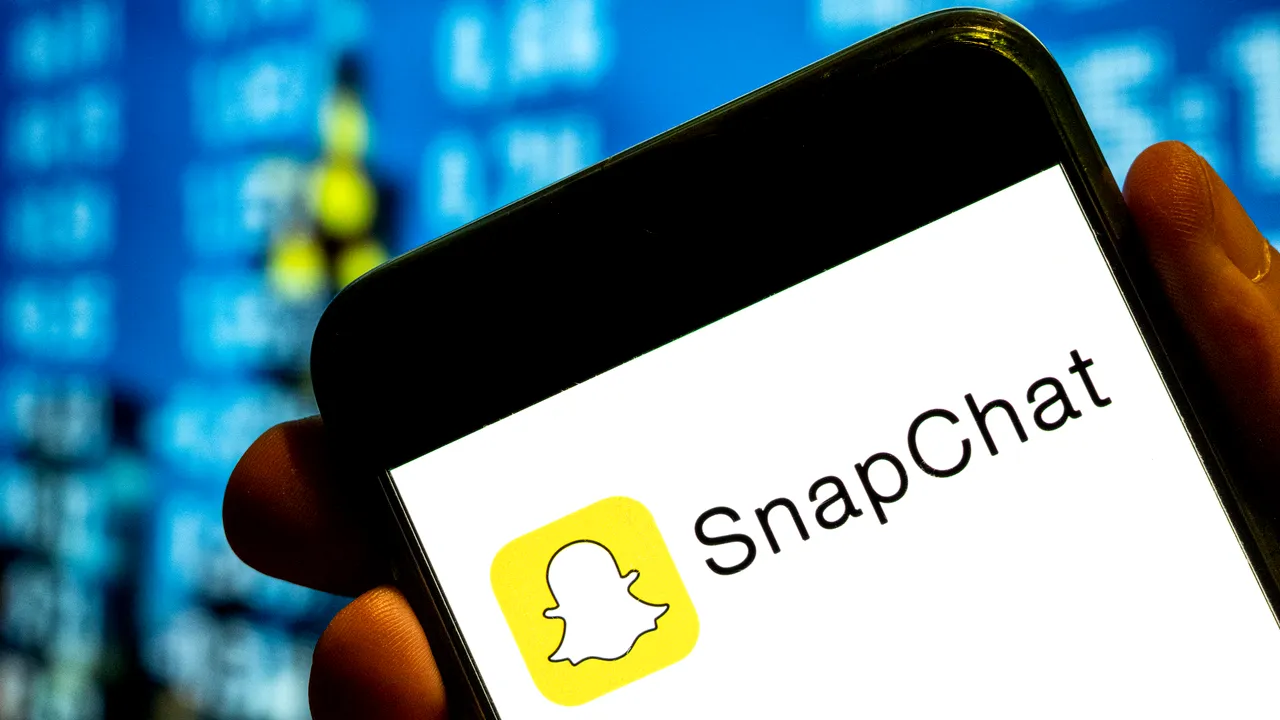 O reţea socială a pierdut într-o zi 35% din valoarea de piaţă 