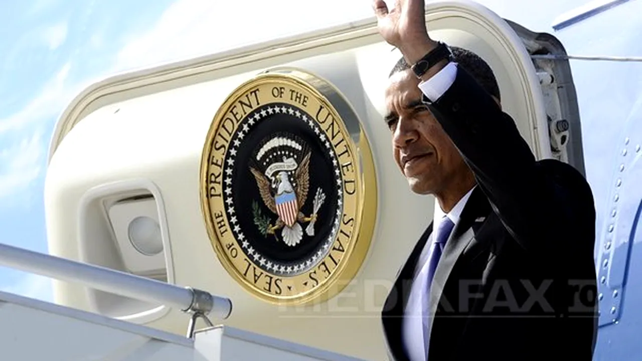 Barack Obama a sosit la Sankt Petersburg. Preşedintele american, primit de Putin cu o strângere de mână - FOTO