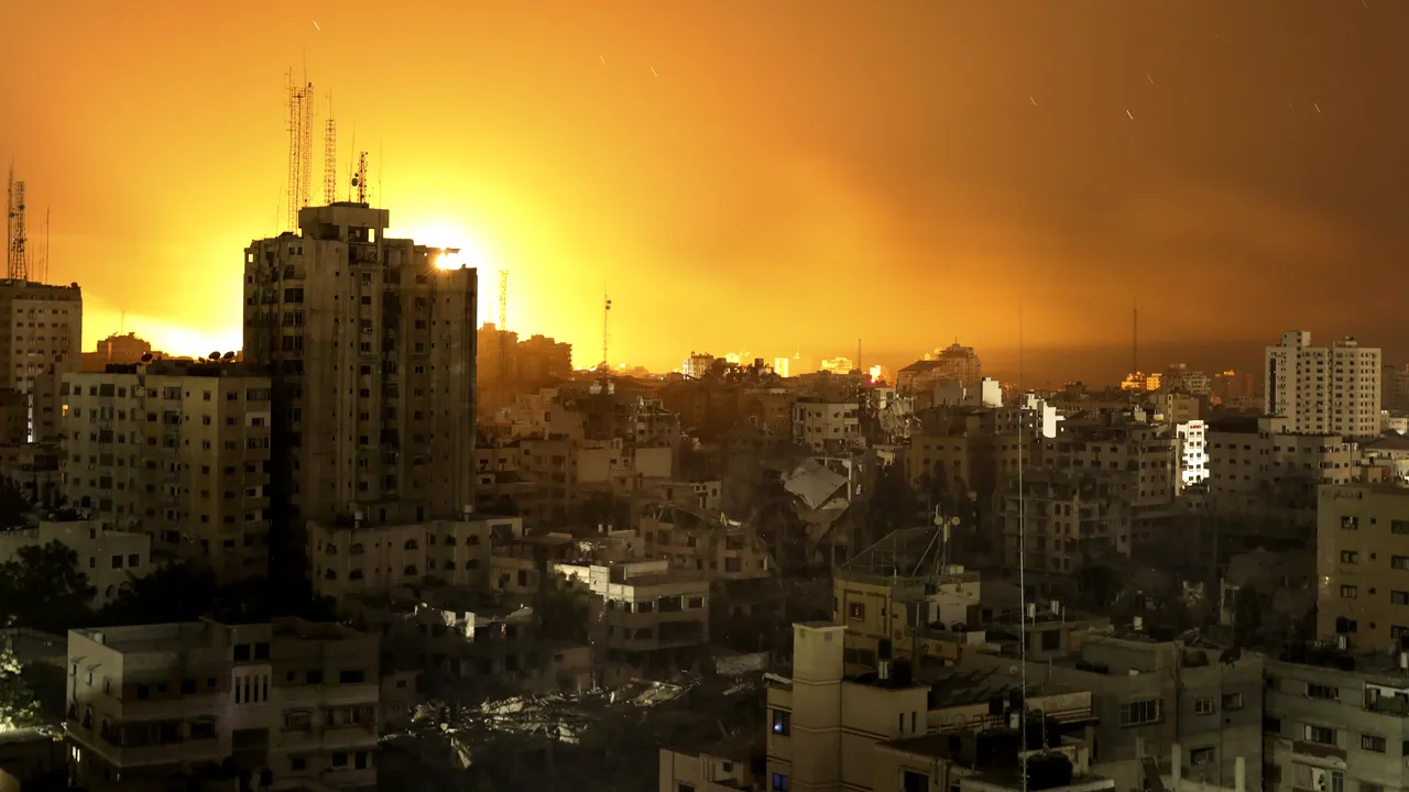 Războiul Israel-Hamas. 450 de ţinte au fost distruse în ultima zi de către IDF / Coridor nou, astăzi, în Fâşie pentru evacuarea spre sud / Gaza este acum împărţită efectiv în „Gaza Nord şi Gaza Sud” / Biden, discuţie cu Netanyahu