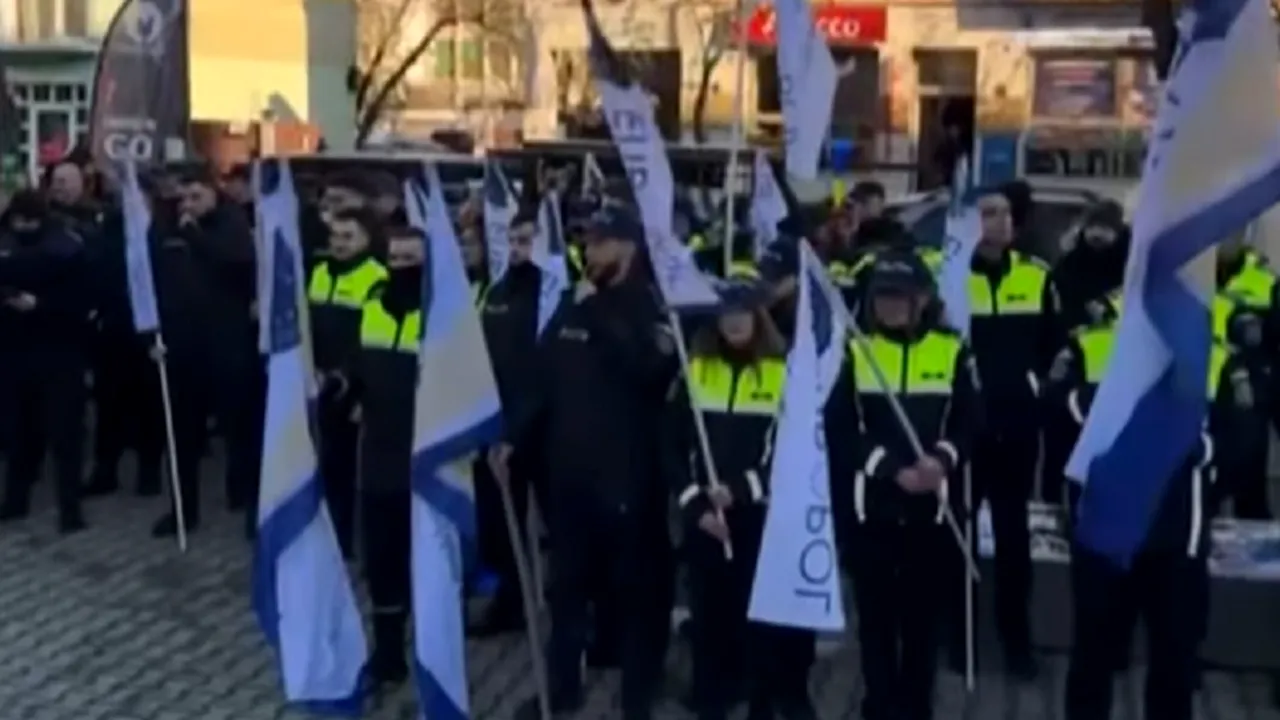 Peste 250 de poliţişti din Satu Mare, protest faţă de tăierile de salarii