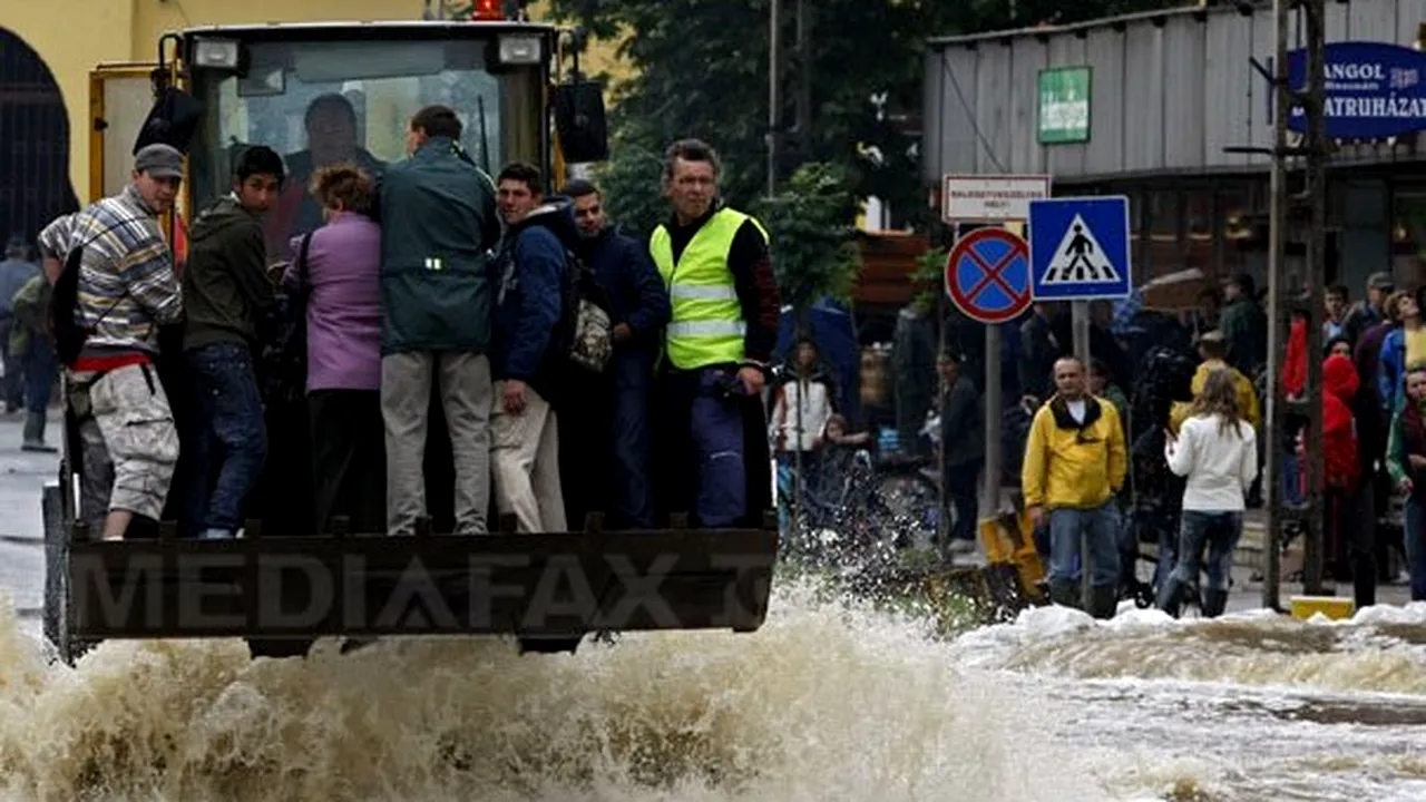 Pagubele inundaţiilor din Ungaria se ridică la peste 350 de milioane de euro