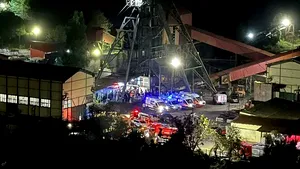 Zeci de mineri au rămas blocaţi în subteran după un accident produs în nordul Turciei