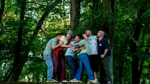 TEAMBUILDING se întoarce. Partea a doua intră în cinematografe pe 5 octombrie (Parteneriat)