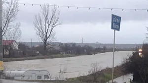 Avertizare hidrologică-cod roșu în județul Buzău. Se așteaptă depășiri ale cotelor de pericol pe un afluent al râului Buzău