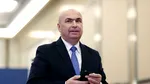 Bolojan critică planul lui Simion de reducere a numărului de bugetari: „Fără analiză, e o cifră aruncată poate pentru marketing electoral”