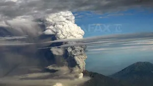 77 de morţi, după o nouă erupţie a vulcanului Merapi