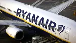 Raport preliminar: Ce a cauzat spargerea geamului avionului Ryanair, în urma căruia un pasager a fost aspirat parțial în exterior