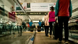 Expert în călătorii dezvăluie UN NOU TRUC foarte simplu pentru a rezerva bilete de avion ieftine